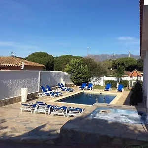 Y Kai - Adults Only España